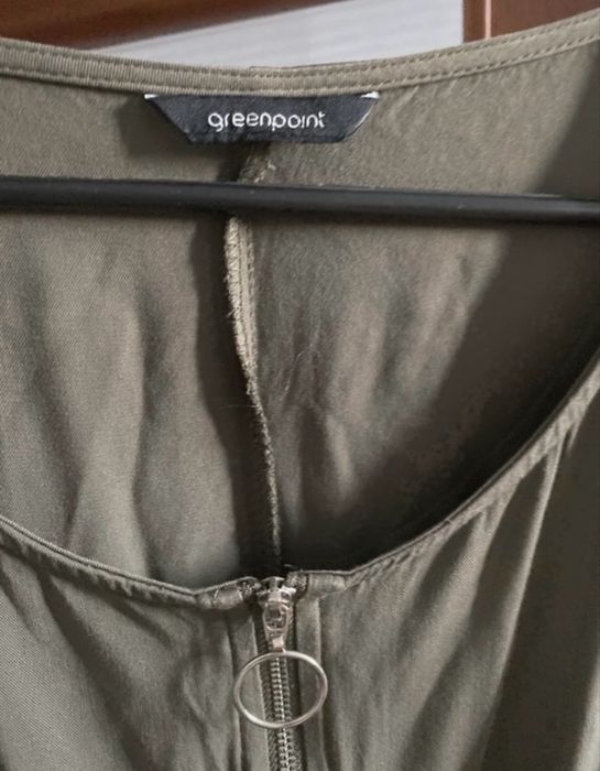 Piękna oliwkowa sukienka M Greenpoint