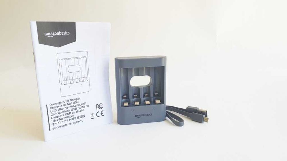 Ładowarka Amazon Basics U411