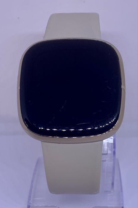 Fitbit VERSA 3,  10 sztuk / brak / reakcji na ladowarkę / stan bdb