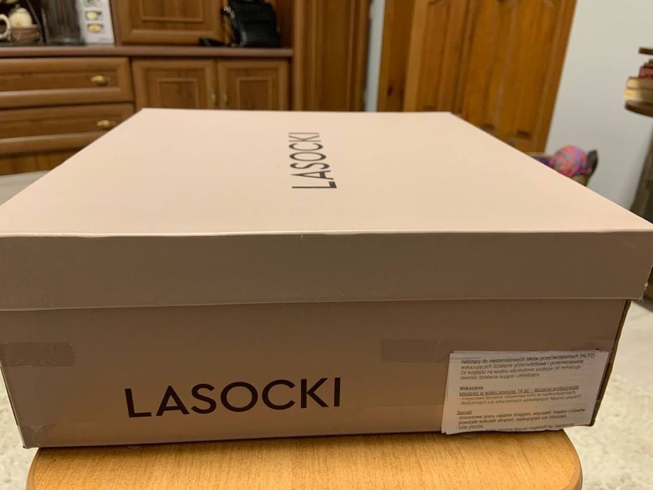 Польське фабричне чоловіче взуття, розмір 42, нове, фірма Lasocki