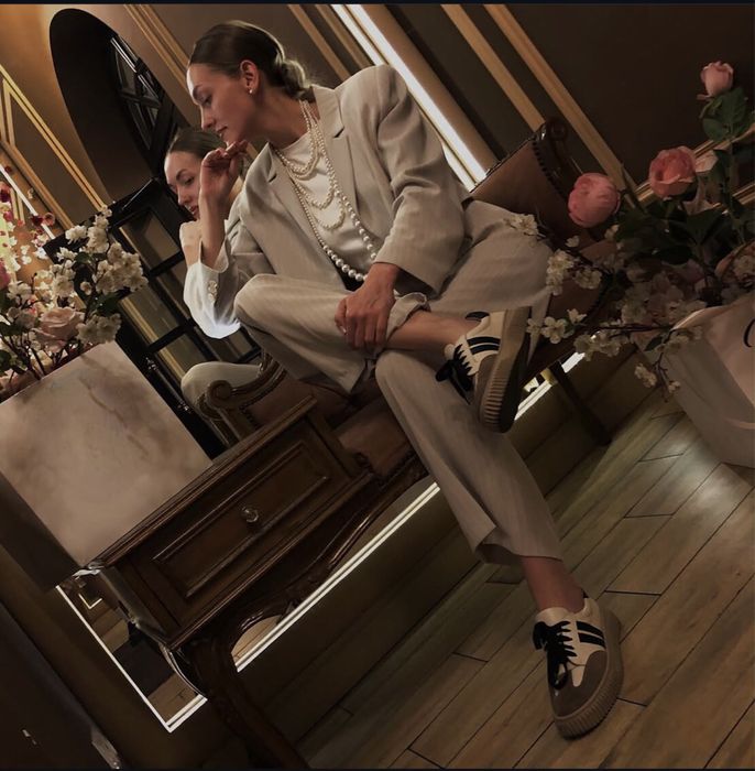 Костюм брючний жіночий трійка