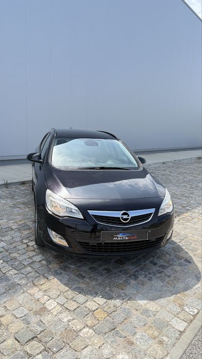 Opel Astra 1.4 Touring 2011