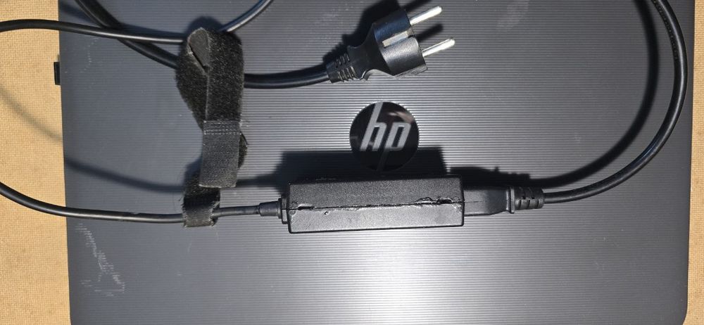 Ноутбук HP HQ-TRE 71025, 15.6", Intel Pentium N3710