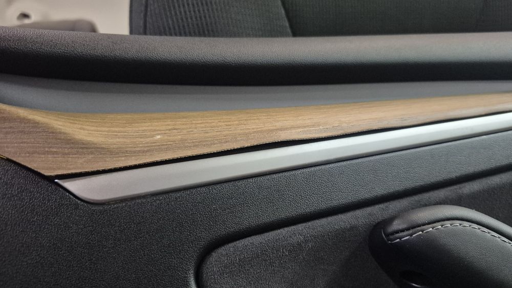 Дверные карты, накладка торпеды Tesla Model 3