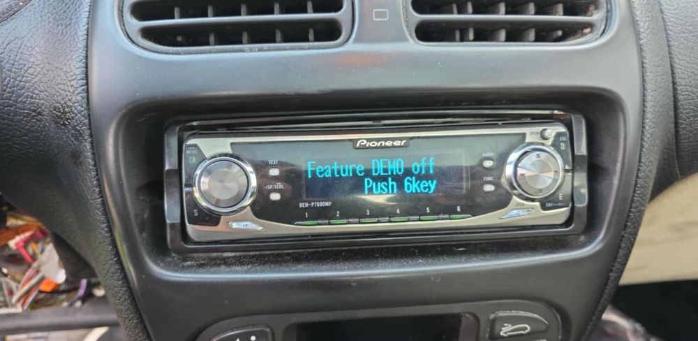 Radio pioneer deh p7600mp delfinki