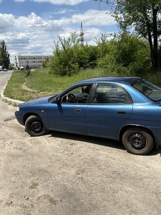 Продам део нубіру 1998 року