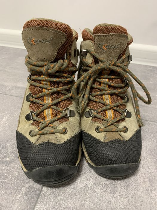 Ботинки 33 розміру