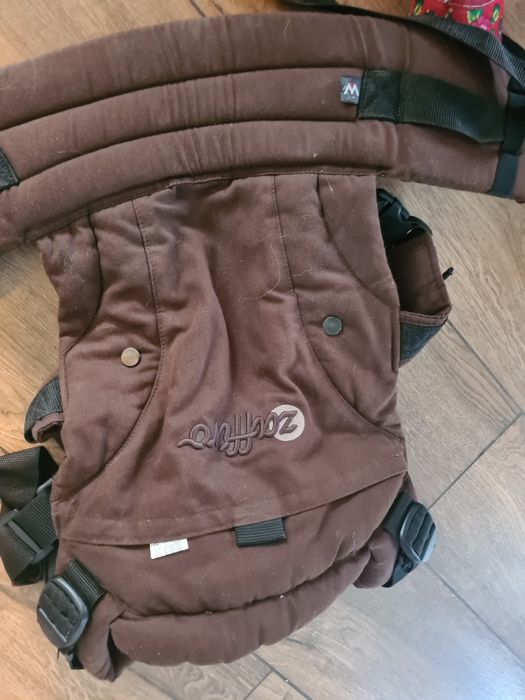 Nosidełko ergonomiczne polecane przez fizjoterapeutow