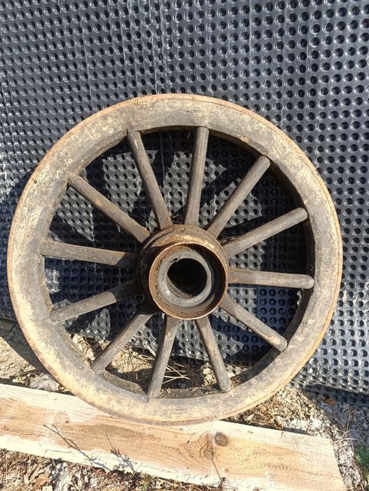 Koło koła drewniane do wozu wóz konny drewniany