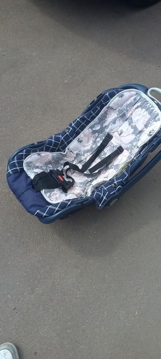 Дитяче крісло для немовлят