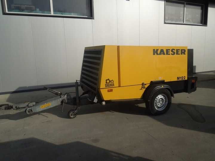 Kompresor  przewoźny  KAESER M122 maszyna z wbudowanym osuszaczem