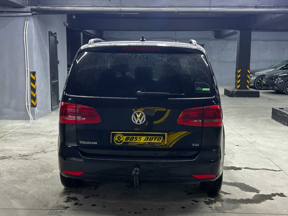 Volkswagen Touran 2011