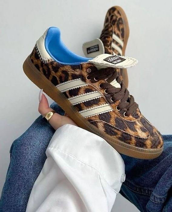 Кеди леопардові Adidas , розмір 40-41! Ррзпродаж люксових речей!