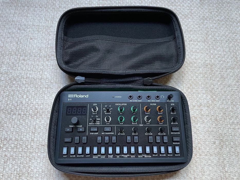 Roland AIRA Compact S-1 + pokrowiec Roland