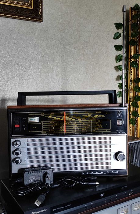 Радіоприймач Океан 209 з FM 88-108МГц