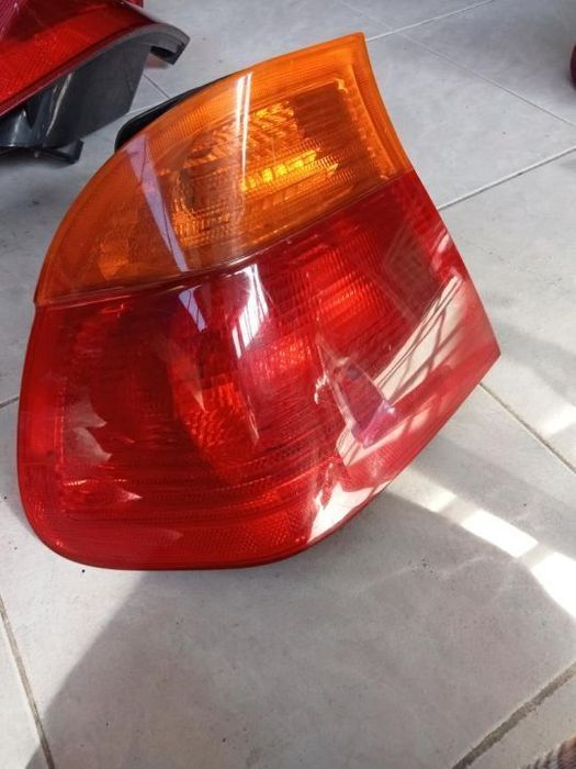 Farolim esquerdo Bmw E46 / 8364921