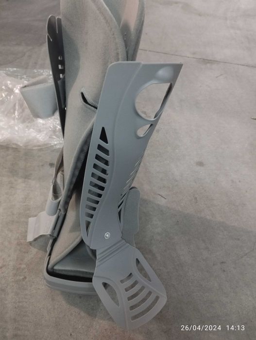 Bota Walker praticamente nova + cunhas tendão de Aquiles