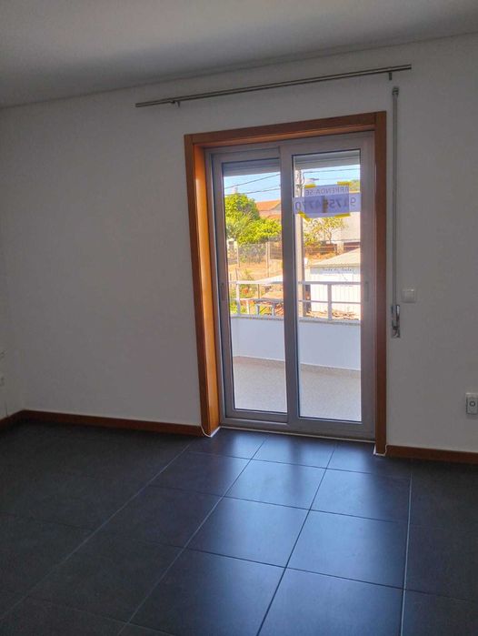 Apartamento independente T2 Vila de Loureiro