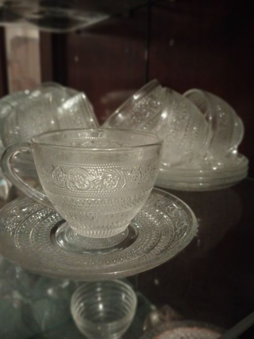 Продам стеклянные сервизы