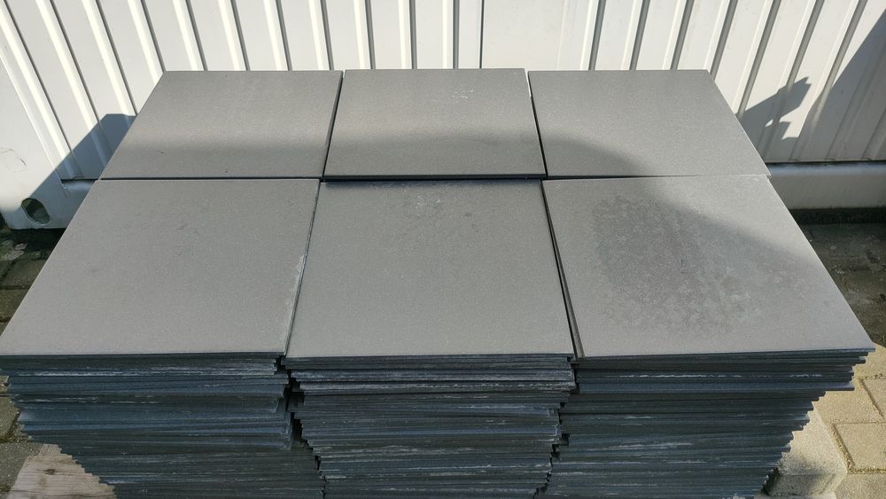 Płyki gresowe 30x30 grafit – 300 szt