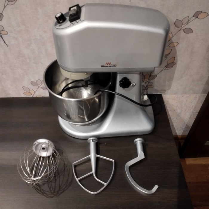 Миксер планетарный профессиональный Sirman Plutone, тестомес, тістоміс