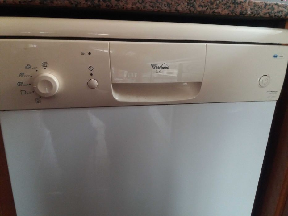 Maquina de lavar loiça Whirlpool