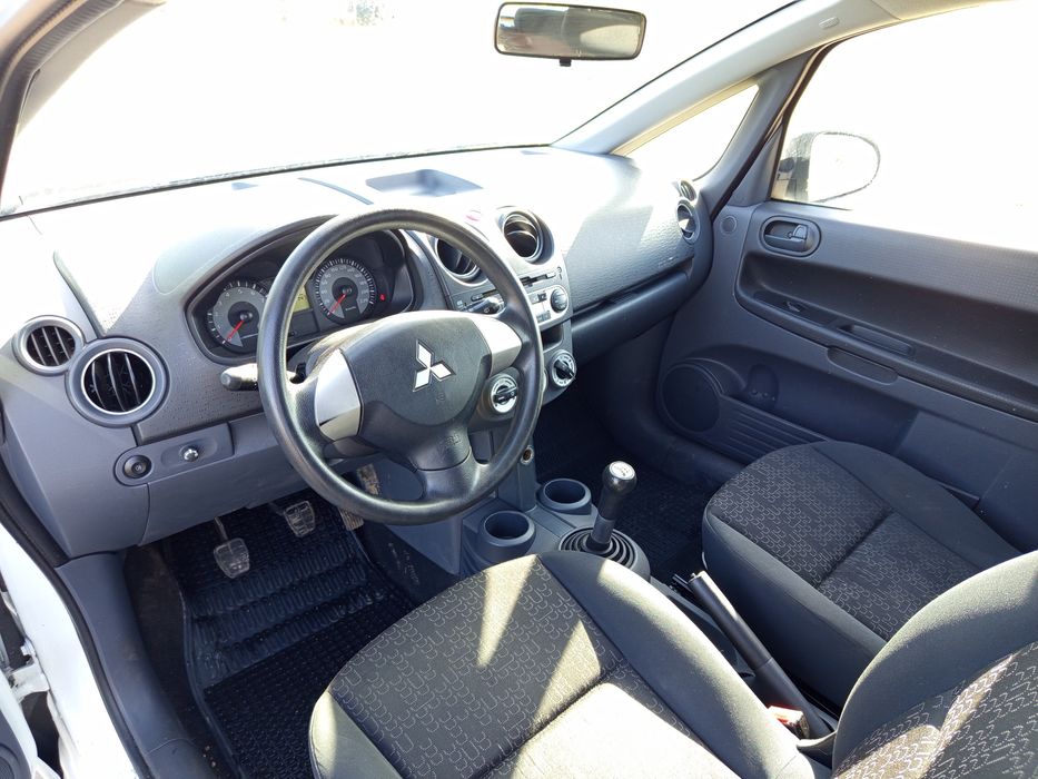 Mitsubishi Colt 2009 Benzyna Klimatyzacja