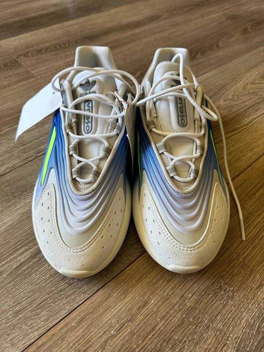 Adidas Ozelia NEW