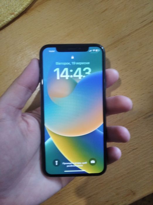 Продається  айфон xs
