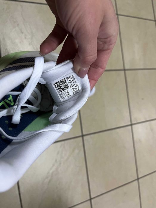 Кросівки Adidas Adistar 4  43 р оригінал