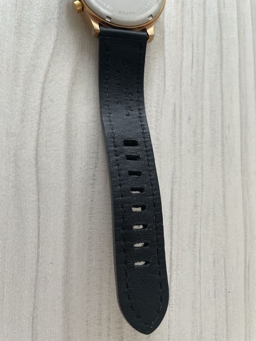 годинник Jacques Lemans