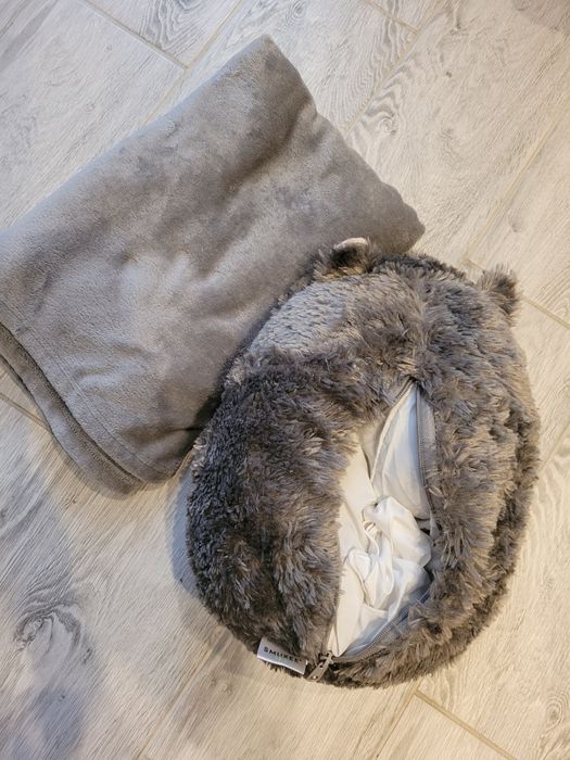 Przytulanka szary chomik + kocyk w środku 100×150cm 2w1 dla dziecka