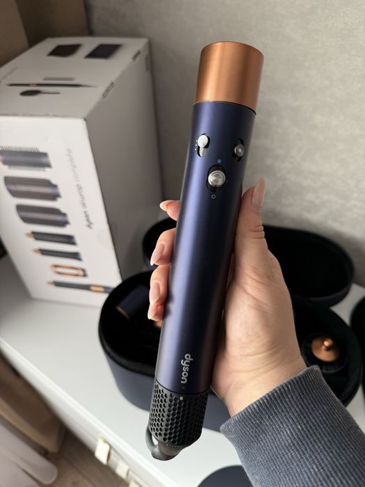 Dyson Airwrap стайлер з повним комплектом насадок
