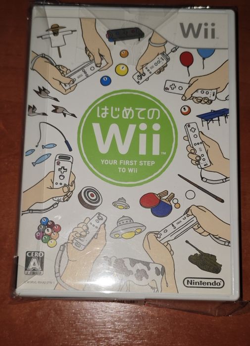 Продам приставку Nintendo Wii (японська версія) з грою та джойстиками.