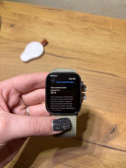 Apple watch Watch SE 44 mm акб 98%