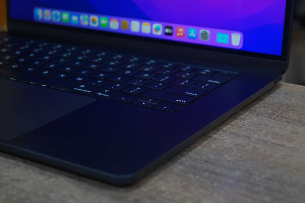 ГАРАНТІЯ MacBook Air M2 2023 (15" Retina/Apple M2/RAM 8ГБ LPDDR4/SSD 256ГБ) TVOYO