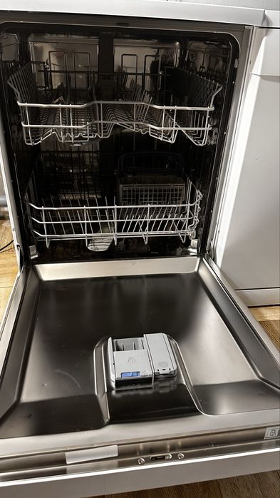 Посудомийна машина BEKO,окремостояча,привезена з Німеччини