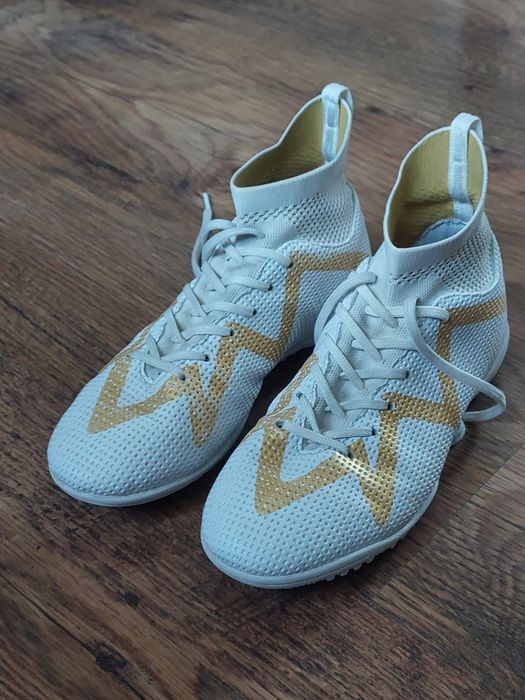 Buty Piłkarskie Turfy