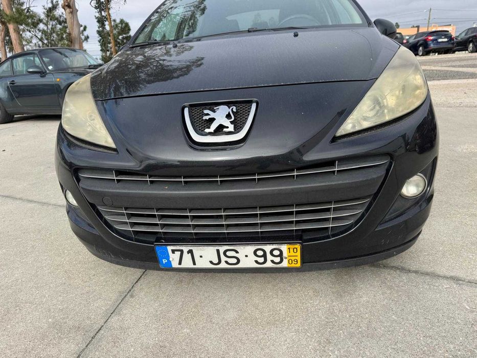 Peugeot 207 Preto