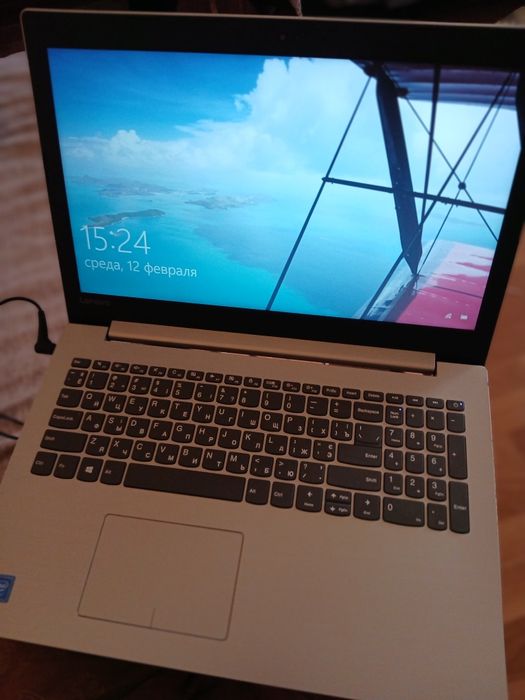 Продам ноутбук Lenovo б/у