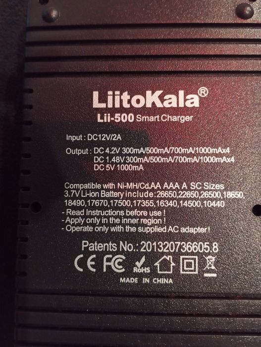 Carregador de pilhas Litokala