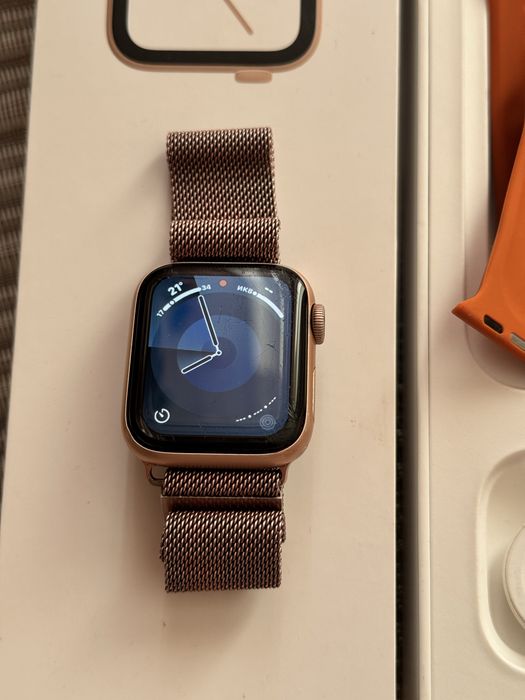 Продам  свої Apple Watch 4- 40mm