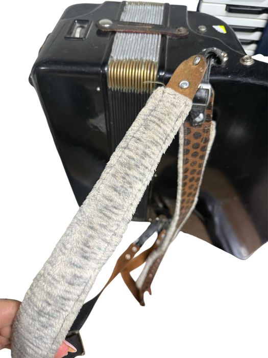 Akordeon Firotti  Nowy Lombard Raków CZWA