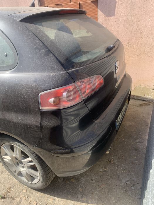 Vendo seat ibiza 1400 a gasolina ano 2002