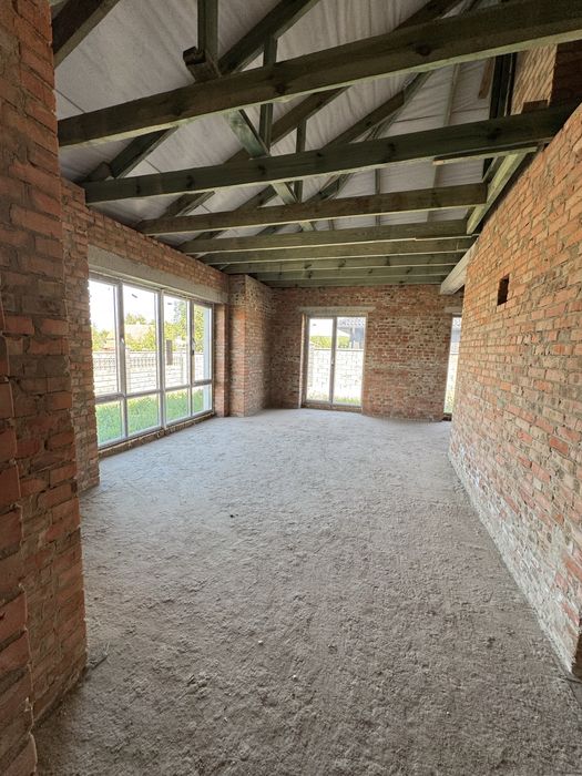 Продам сучасну американку 110 м.кВ в хорошій локації