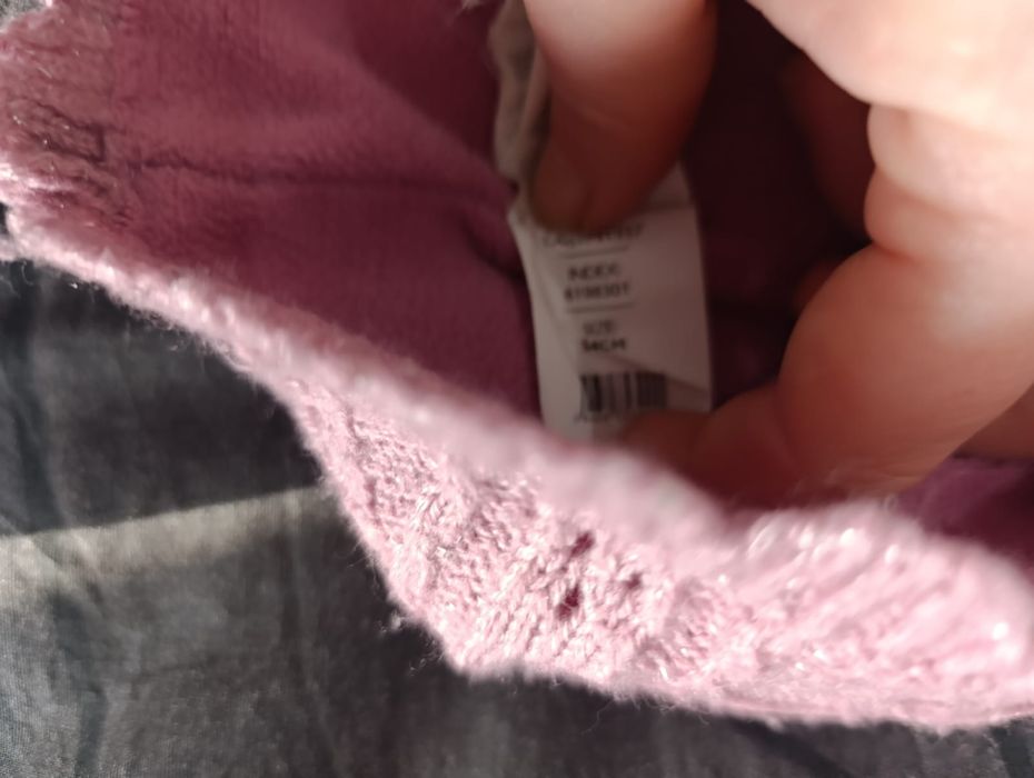 Czapka różowa stan i wymiary na zdjeciach