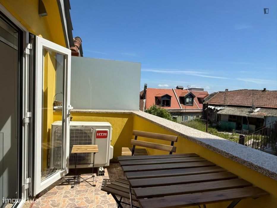 Apartamento com 1 quartos - localizado em Campanhã Porto