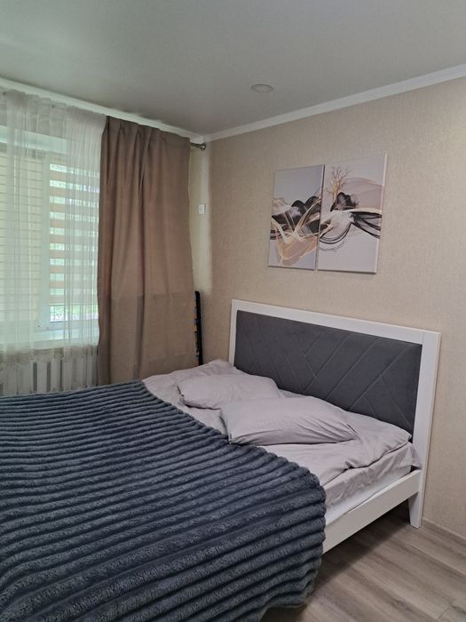 Здам подобово квартиру