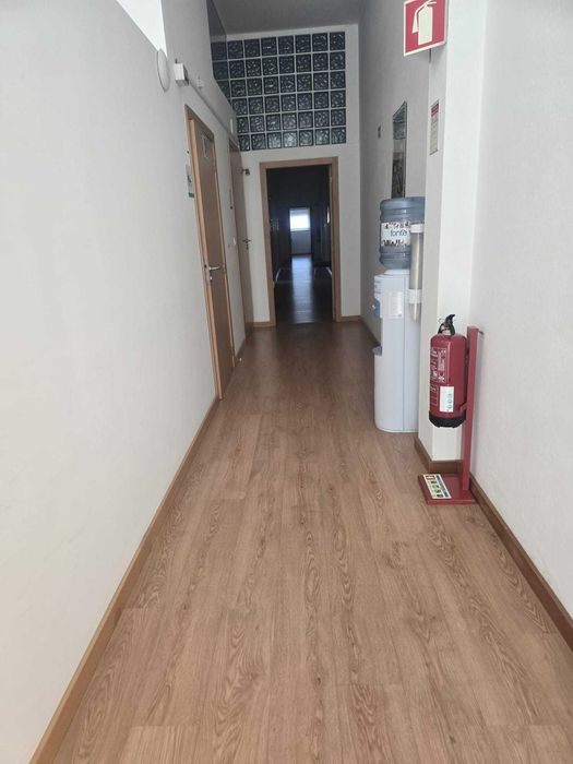 Loja com 200m2 Av. Barros Soares, Braga