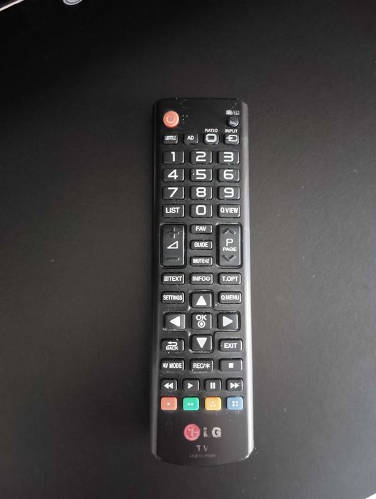 TV LG 43" com Caixa